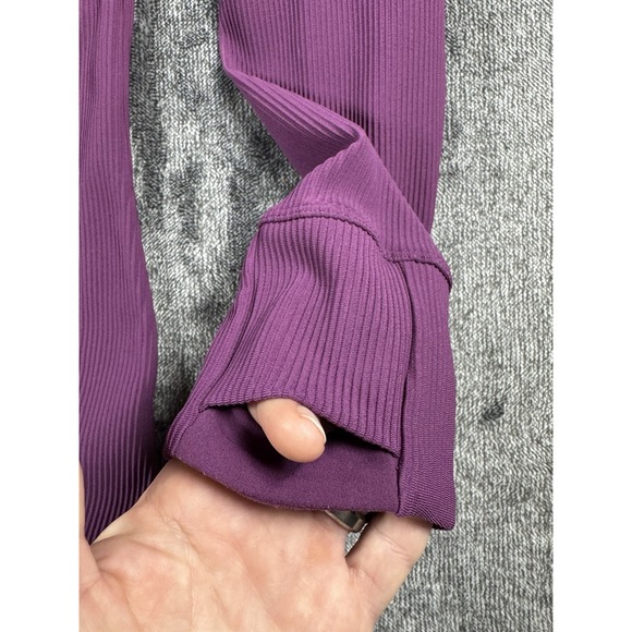 Athleta Henley Salutation Top 2X Pinot Plum Thumb Holes Snap Ribbed‎ Mock Neck - Picture 6 of 9